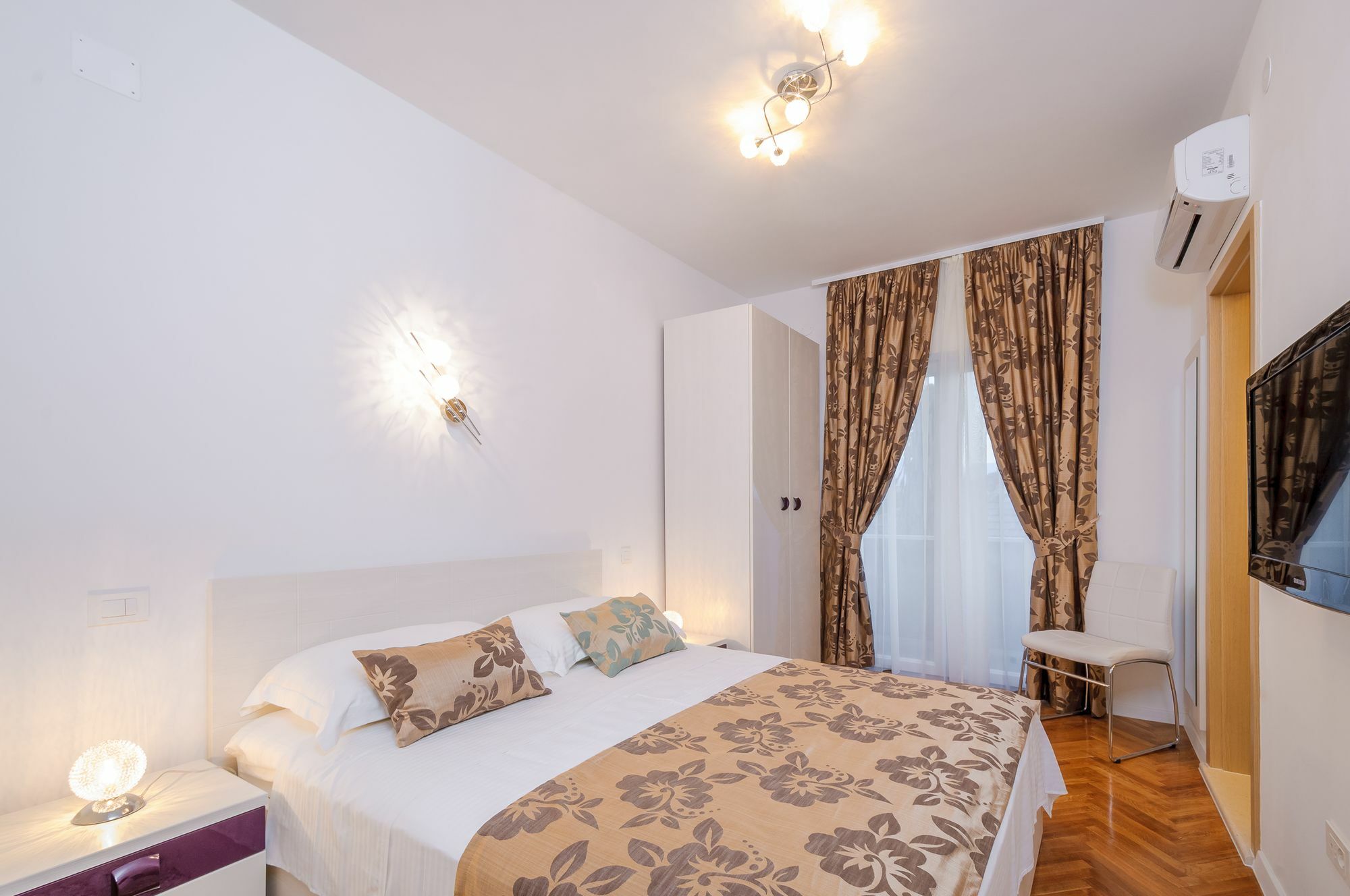 Apartments Zuvela Split Eksteriør billede